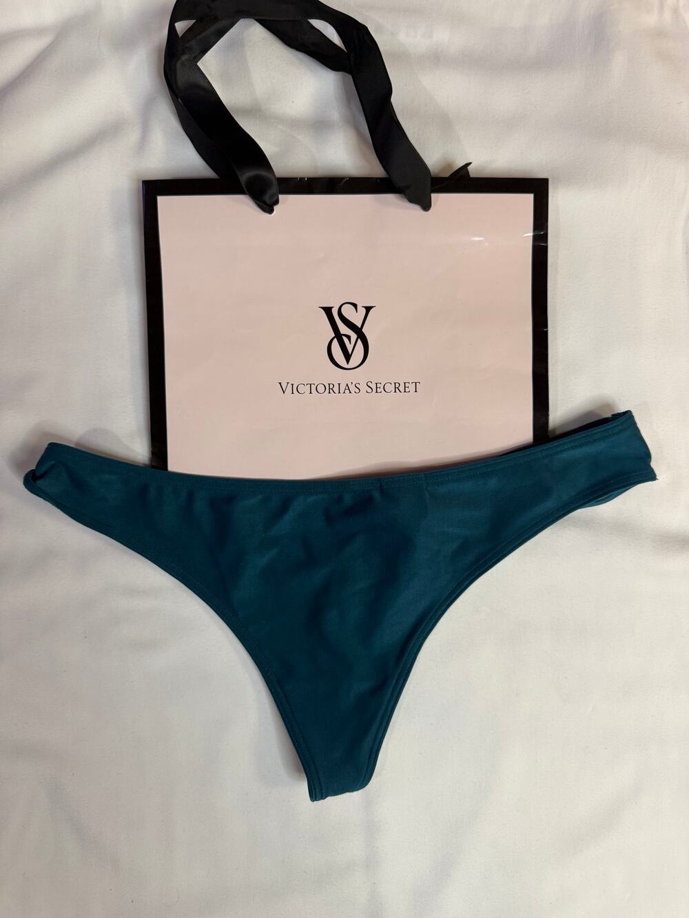 NWT Victoria’s Secret Vintage G-String Thong – Green – Size XS – 2014